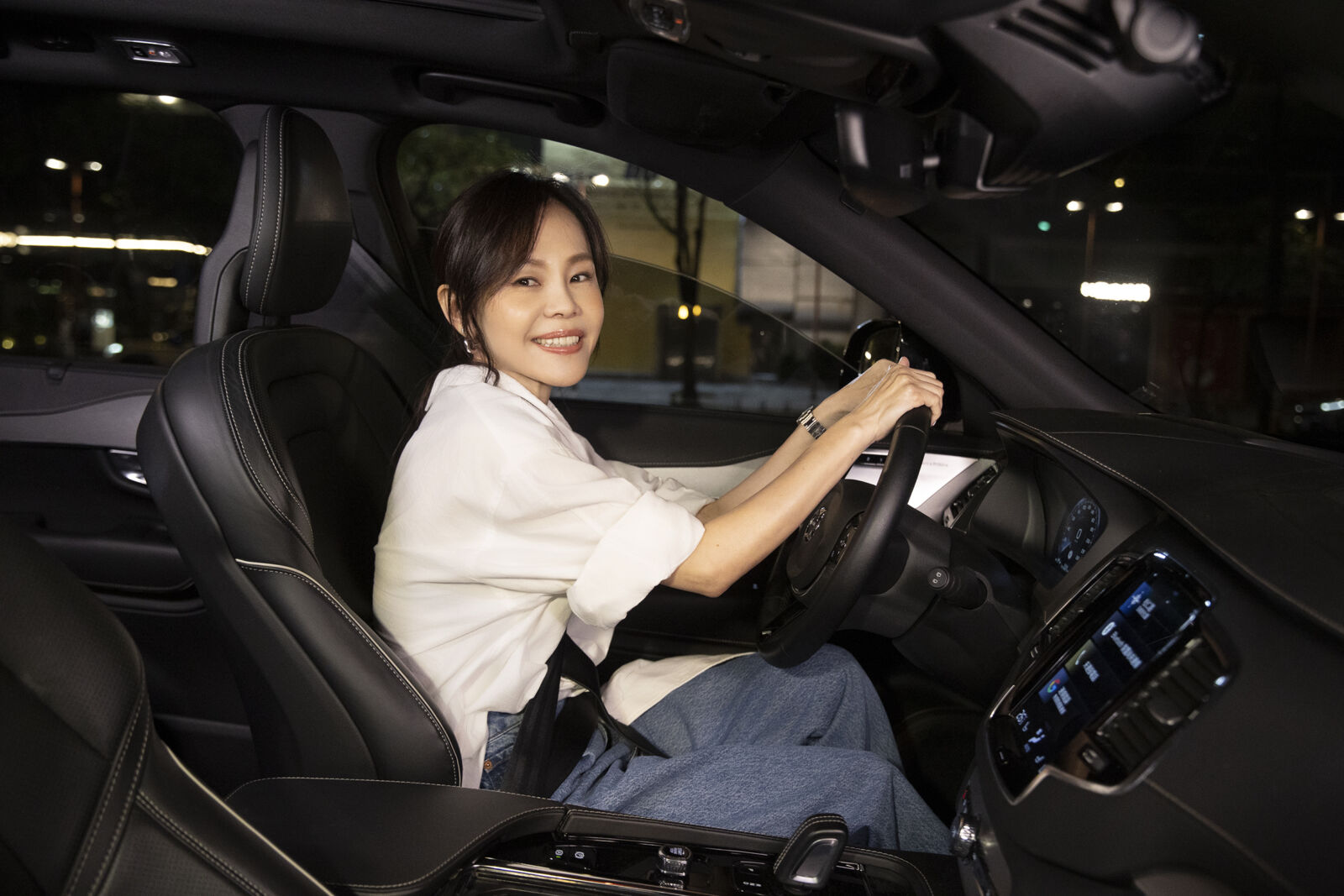 金曲歌后彭佳慧暌違4年新專輯　MV化身司機展現一流駕駛技術