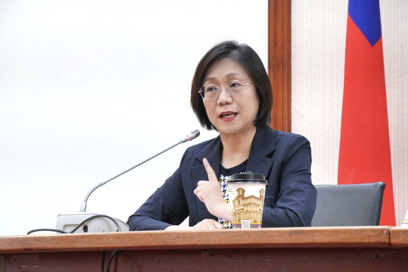 被公督盟點名質詢率倒數15名　翁曉玲：可以看我內容深度