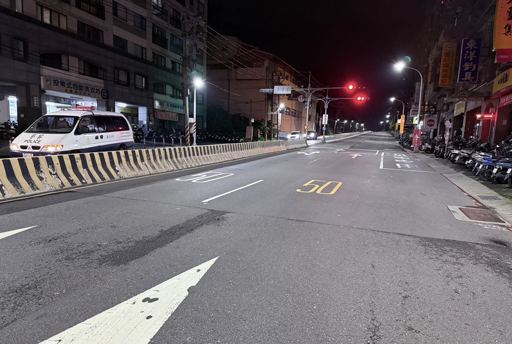 改裝車狂飆躲警　2騎士吞12罰單罰鍰金額逾18萬元