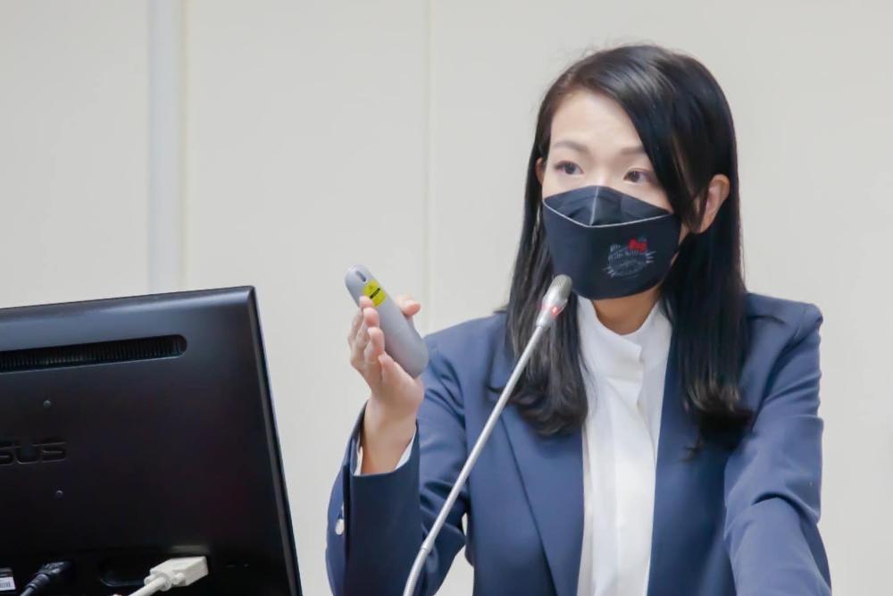 高虹安站肥皂箱籲投不同意票　彭椿榮：民眾熱情相挺反罷免