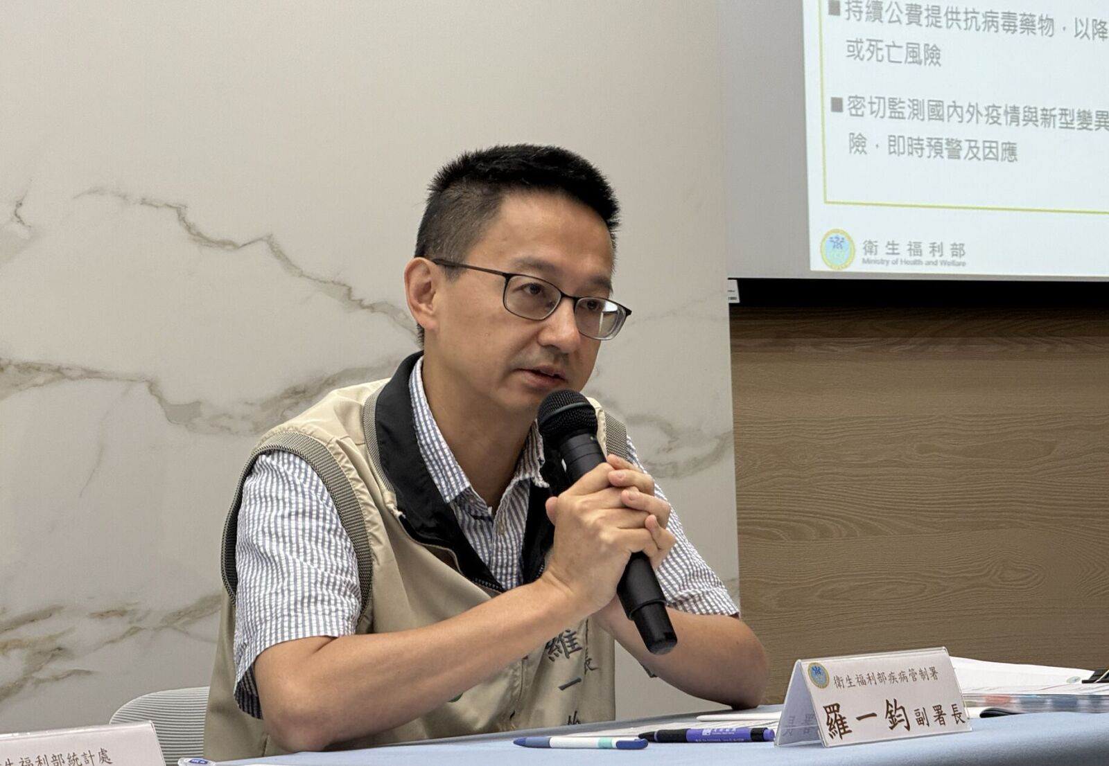 新冠「死亡潮」退去！羅一鈞：死亡大減6千人 跌出十大死因