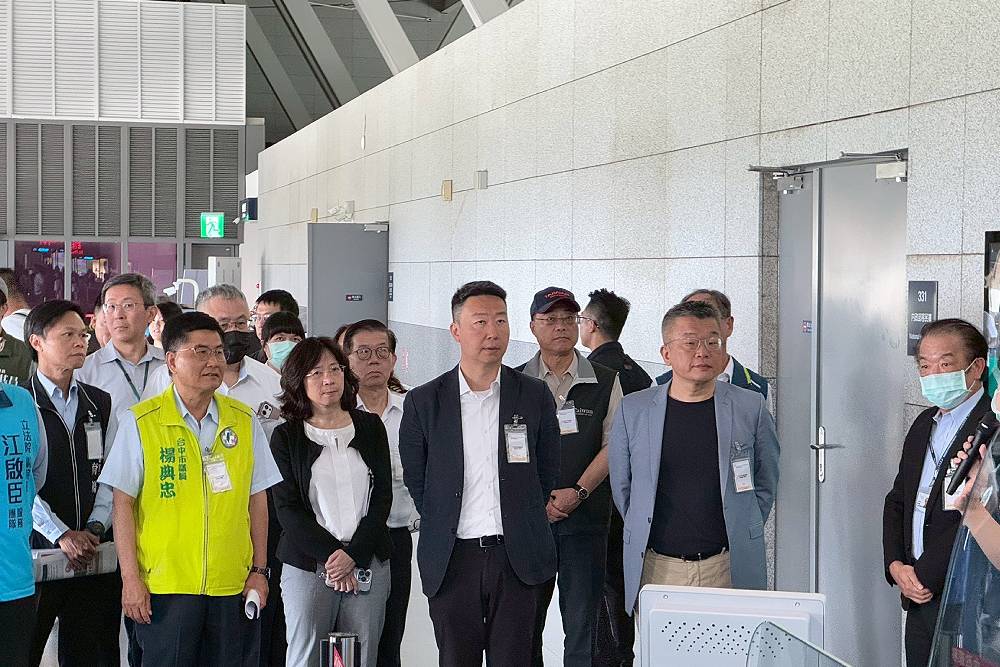 蔡其昌推舊港務大樓改建實現「一站式服務」　陳世凱允諾全力協助