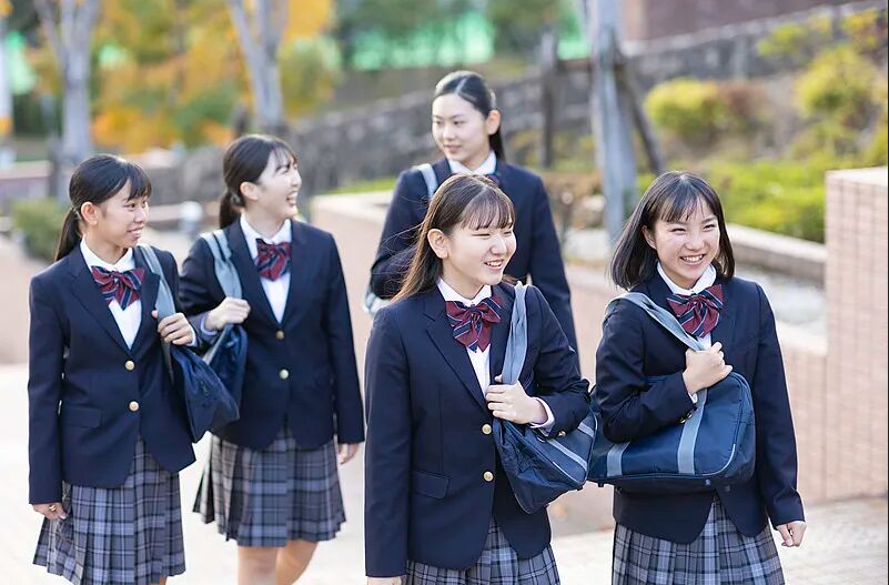 清潔隊大叔找2少女3P嚐到甜頭　揪友混戰「同時有兩個X棒」