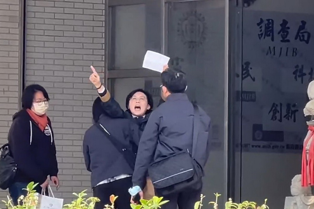 人頭詐領助理費　林岱樺被訴貪污