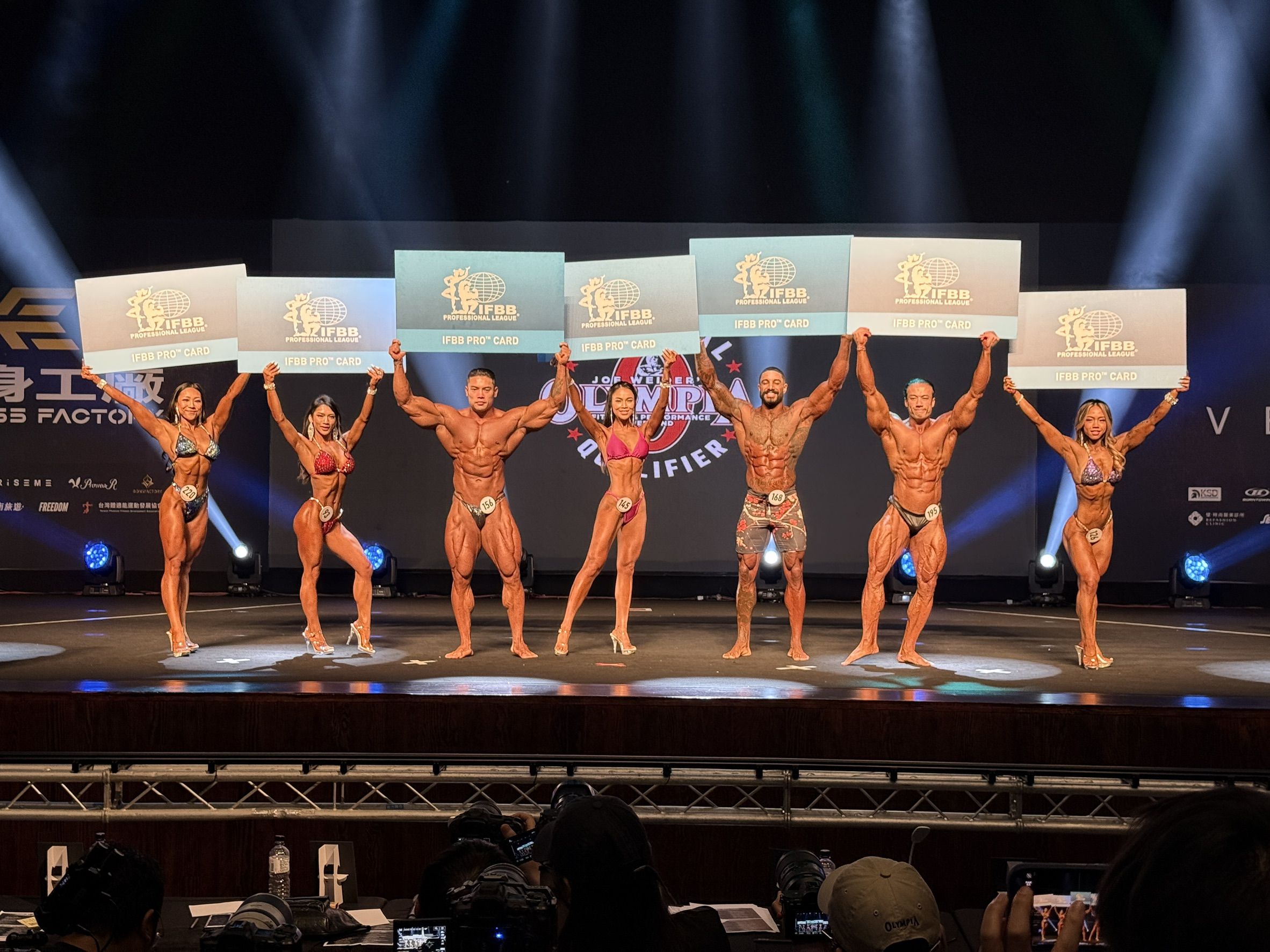 2025 IFBB PRO SHOW台灣職業大賽 七位總冠軍獲IFBB職業卡 南台灣健身能量爆發 