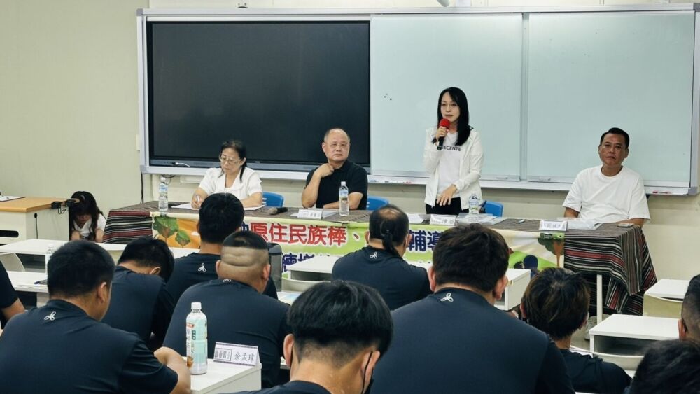 陳瑩爭取原民棒壘球教練計畫1.3億經費　創造逾百位職缺上千球員受惠