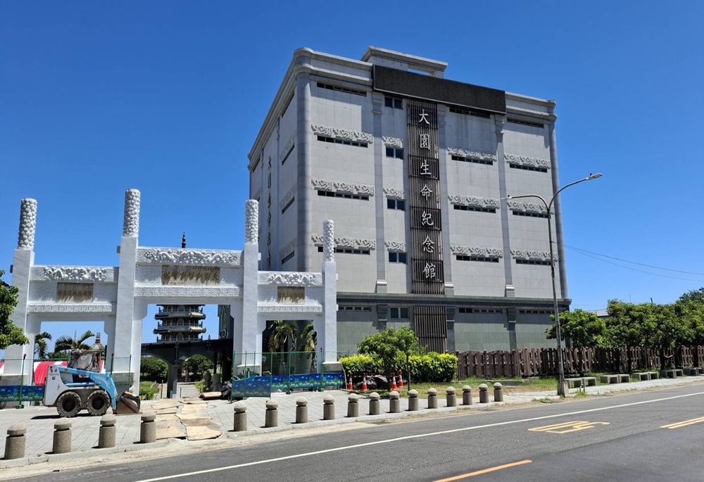 辦理業務要求補件理智線斷裂　暴怒哥粗口飆罵公務員