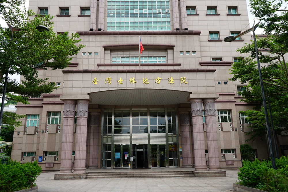 不滿畫具受損持步槍瞄準值星官　中士班長105萬和解換緩刑