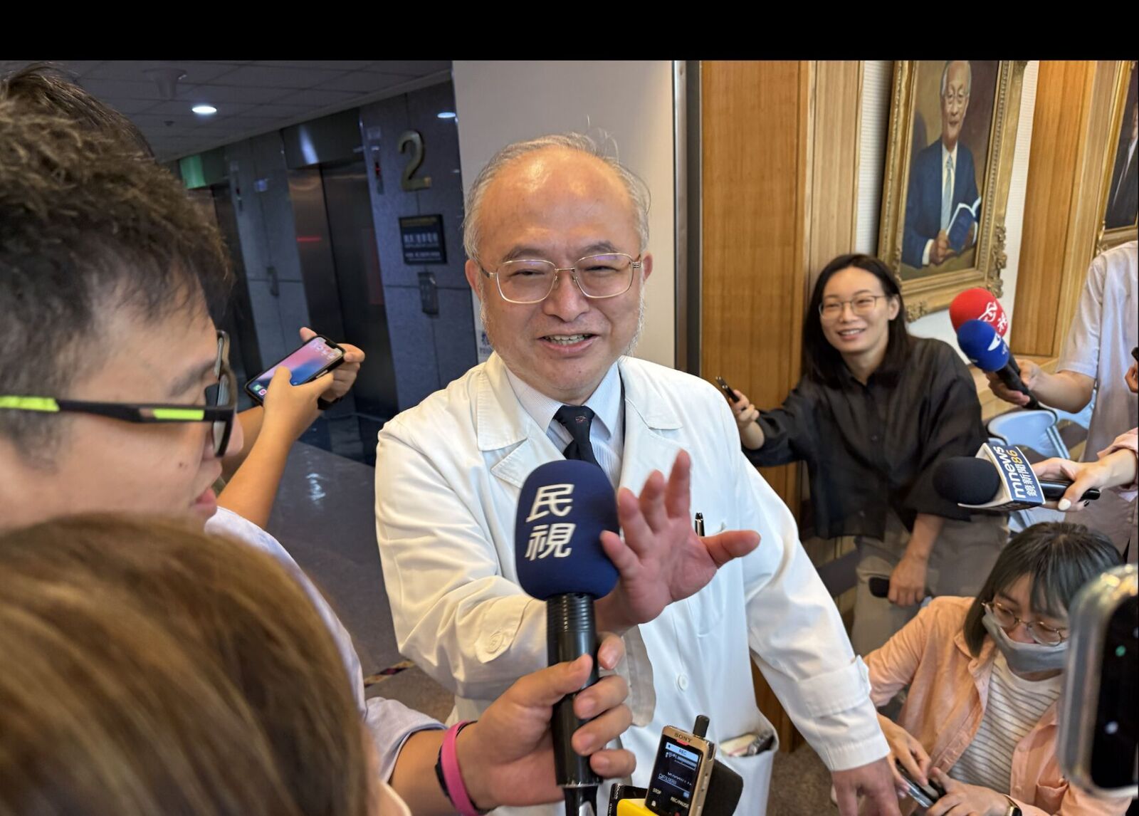 婦科名醫性侵潛逃被通緝 台大院長開罵：醫界之恥！有膽做沒膽面對