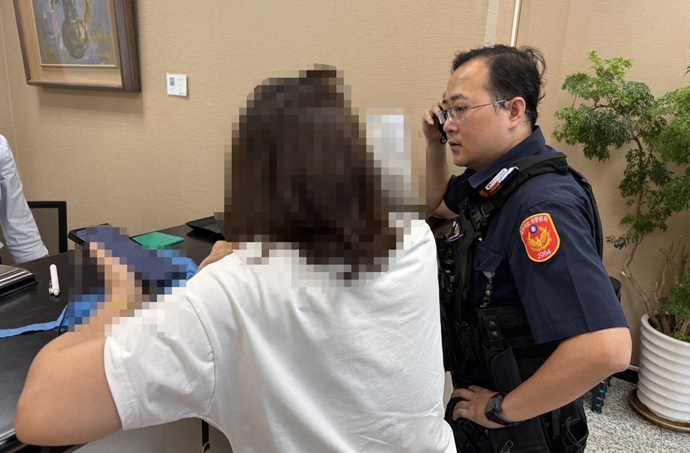 黃金飆漲　57歲婦險領25萬元掉假投資詐騙陷阱