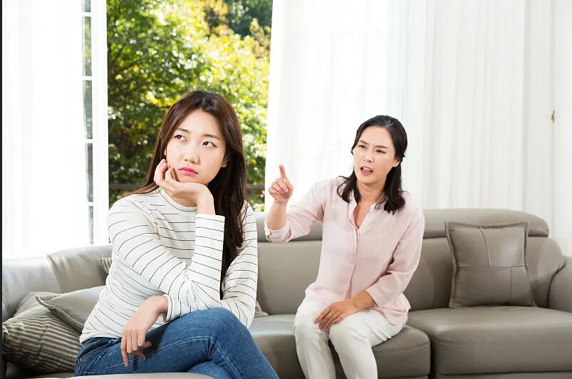 為農曆年前大掃除起口角　婆婆控媳婦抓頭髮拖行、撕祖先相片