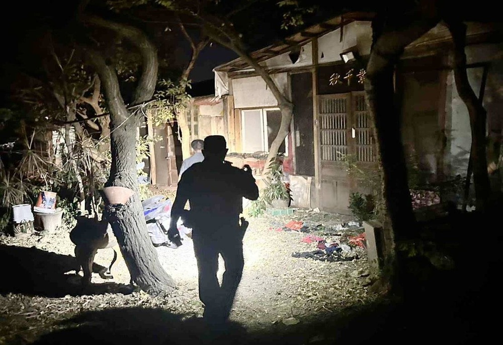 風雨夜工地驚見獨居翁　桃園警火速救出協助脫困