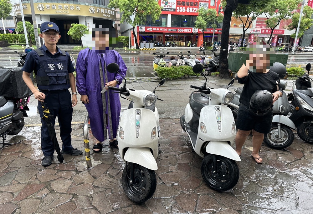 高雄2女騎同款車賣場購物　粗心婦騎錯車險被當竊盜犯