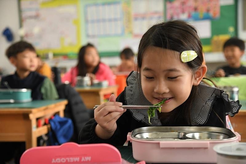 花蓮縣營養午餐美味安全有把關　融入國際料理菜色豐富多元
