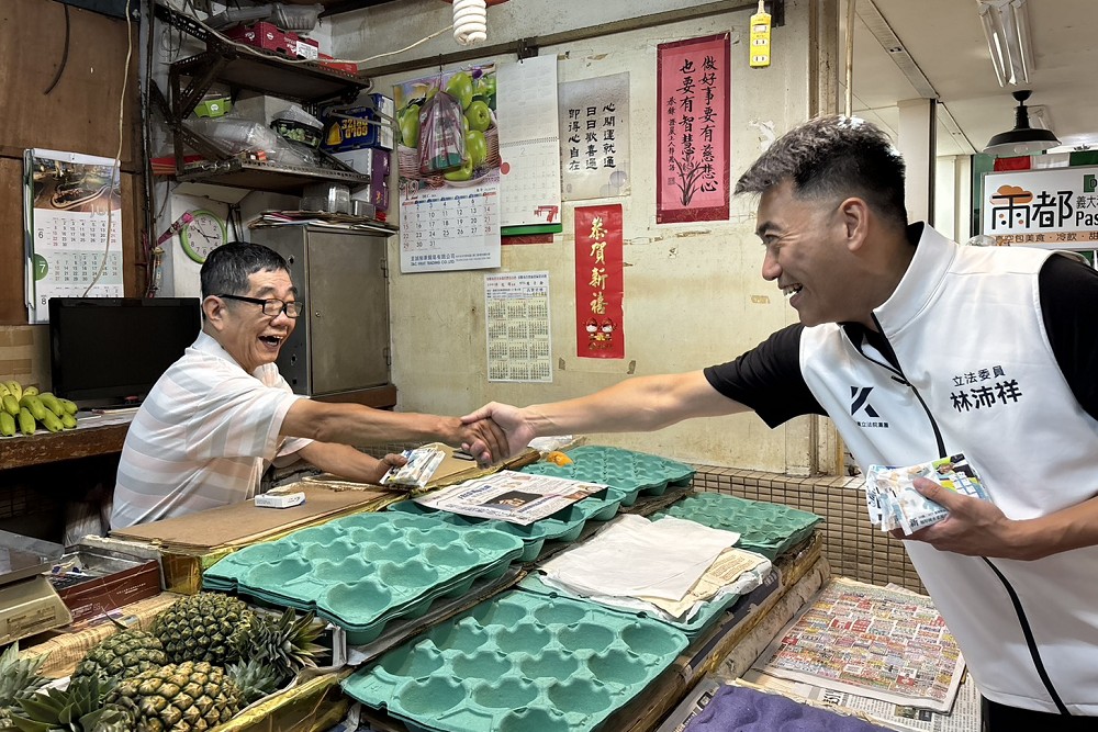 掃街仁愛市場懇託726投「不同意罷免」票　林沛祥：讓做事的立委留在國會
