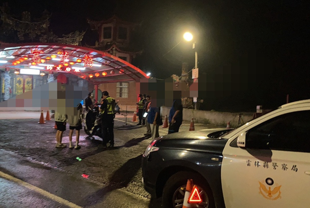 古坑華山夜遊　環警監聯合取締改裝車噪音