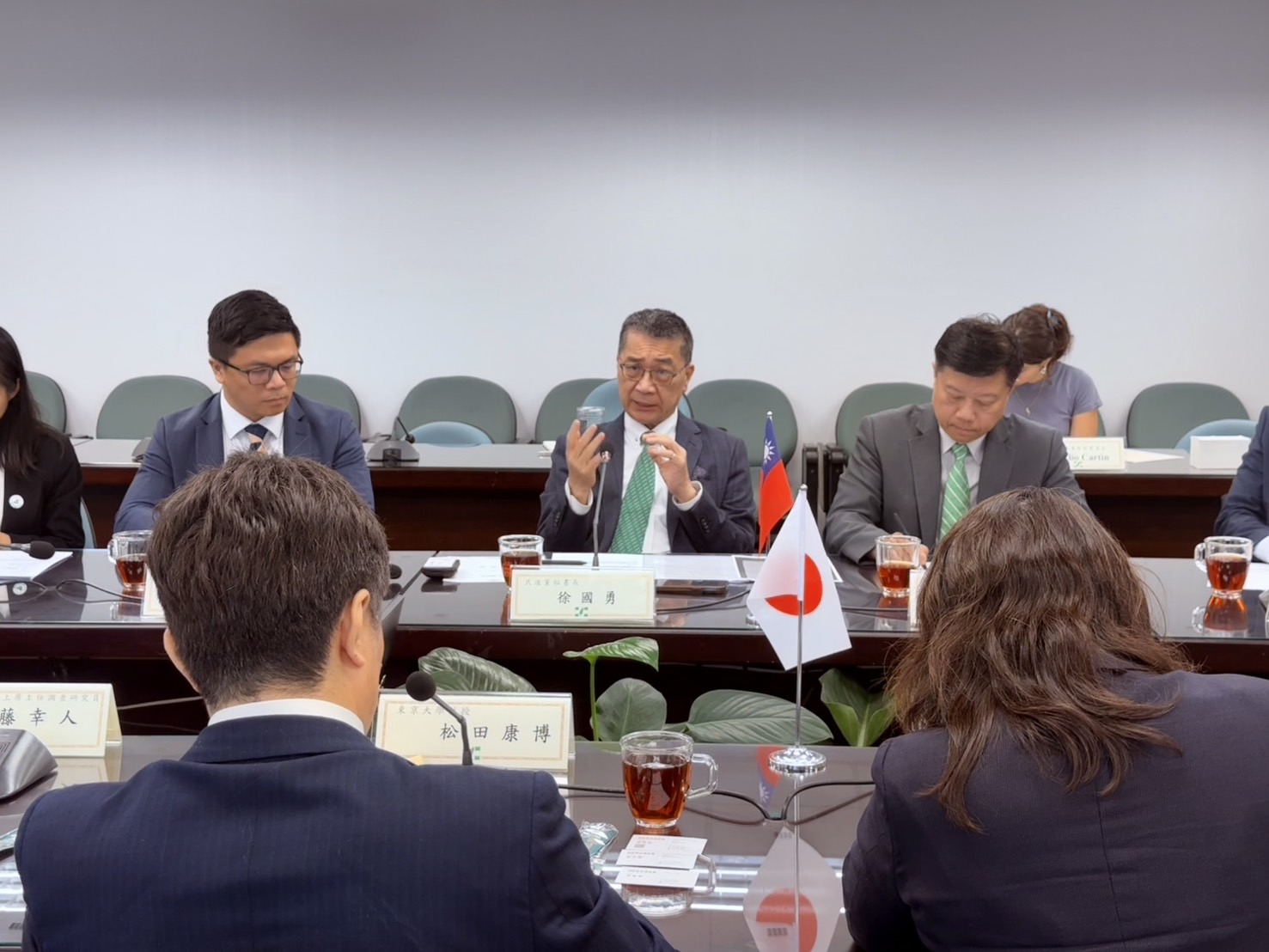坦言民進黨正處低潮　徐國勇強調2026初選不會被沒收