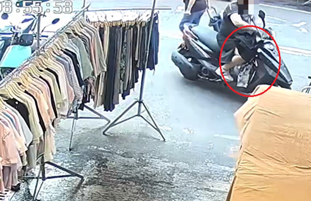 市場女扒手現身快閃　騎士涉扯下2短褲秒逃
