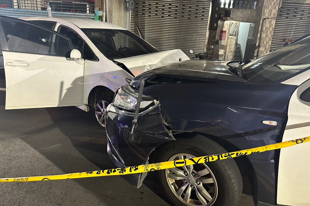 開車瘋狂竄逃涉違規45項　警抓車手連連射擊22槍逮人