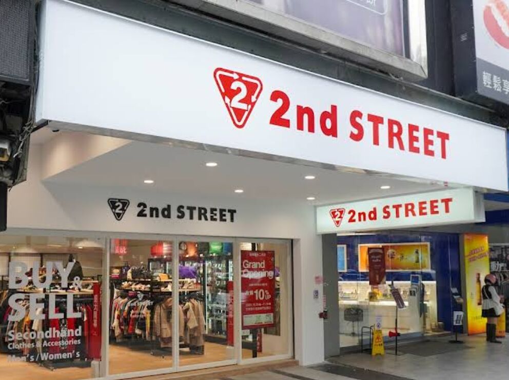 二手名牌店10萬商品遭利器割破　店家調監視器一眼認出竟是他