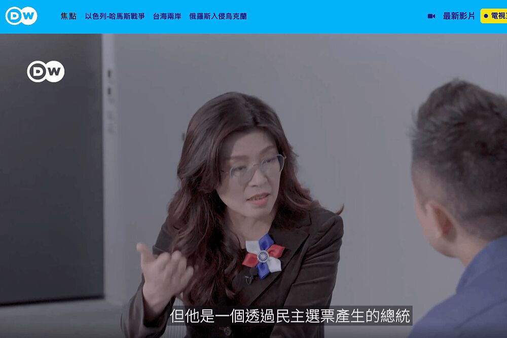 鄭麗文稱普丁非獨裁惹議　何啟聖點名德國之聲「帶立場審問」