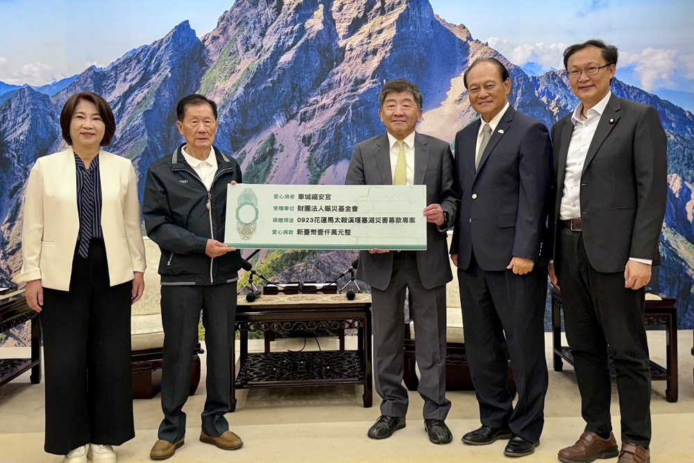 車城福安宮捐贈1千萬助馬太鞍災後重建　徐富癸：展現同島一命信念