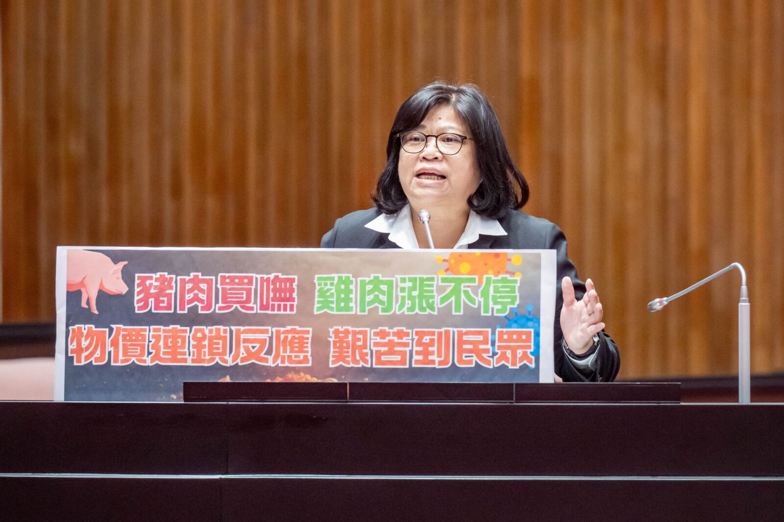 王美惠關切非洲豬瘟衝擊市場　卓榮泰正面回應：希望週末能吃到滷肉飯