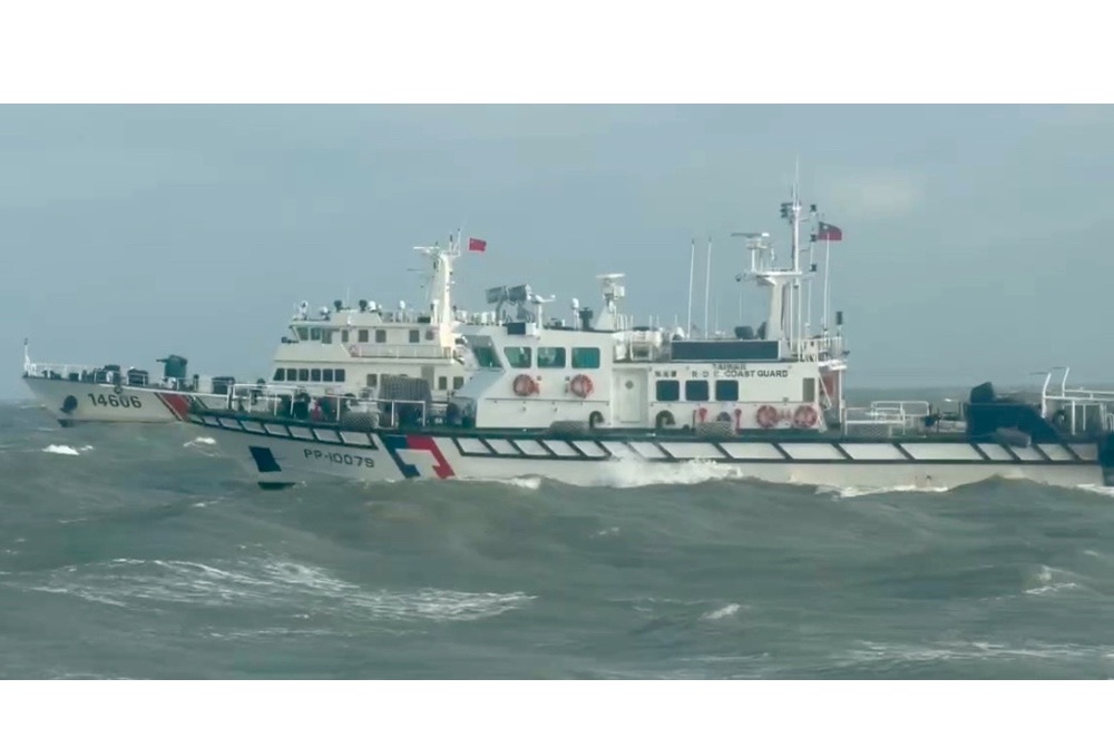 4中國海警船兩兩1組騷擾金門　海巡艦全程監控強勢驅離
