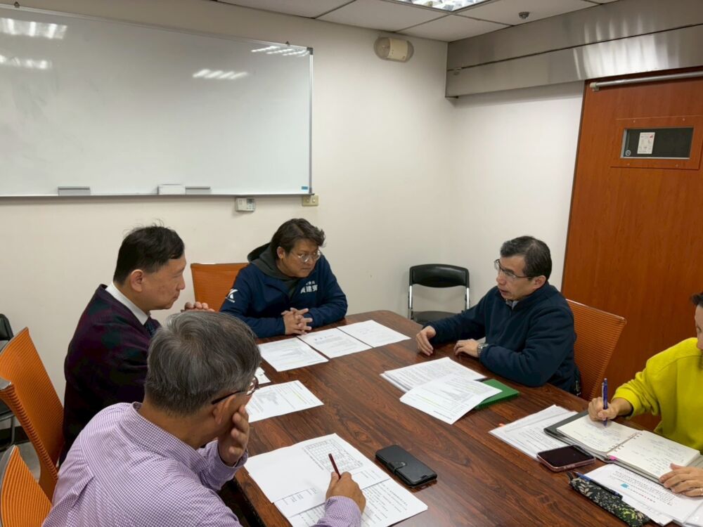 不滿財力級次調整為一級　黃建賓偕台東縣府北上中央抗議