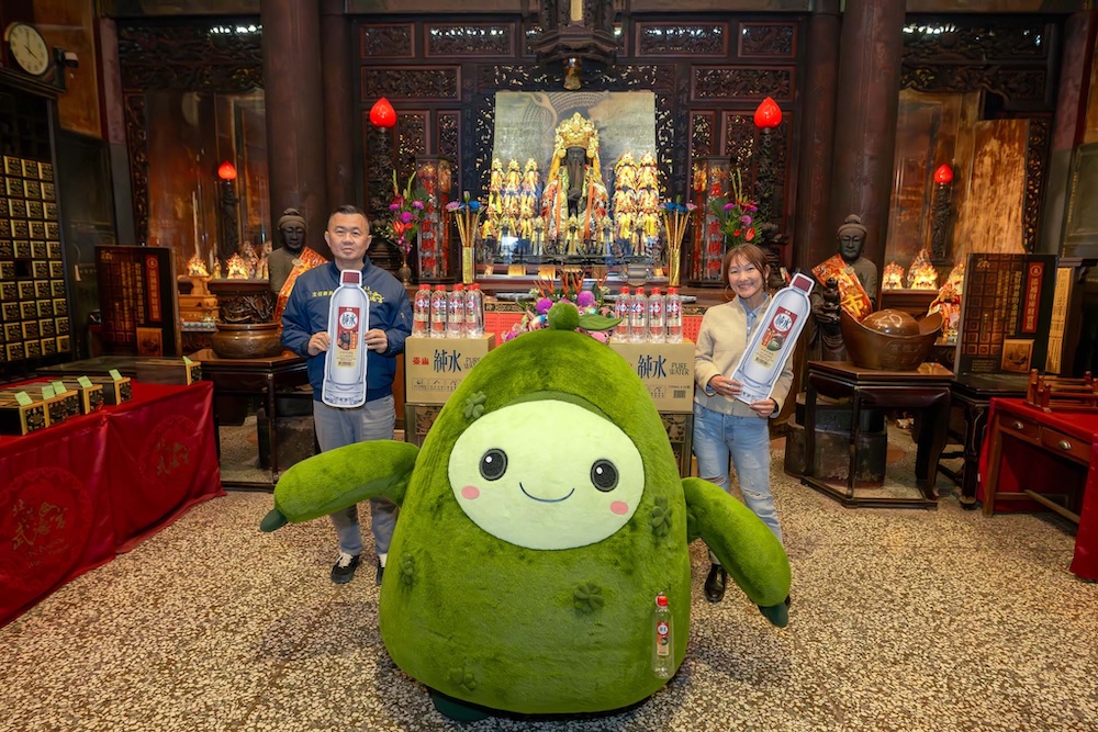 泰山純水聯名北港武德宮搶市 　新春滿額抽金幣、LINE POINTS