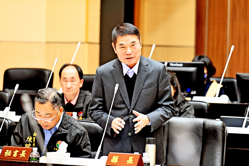 苗栗高鐵運量倒數第二　鍾東錦盼增班、加開接駁車