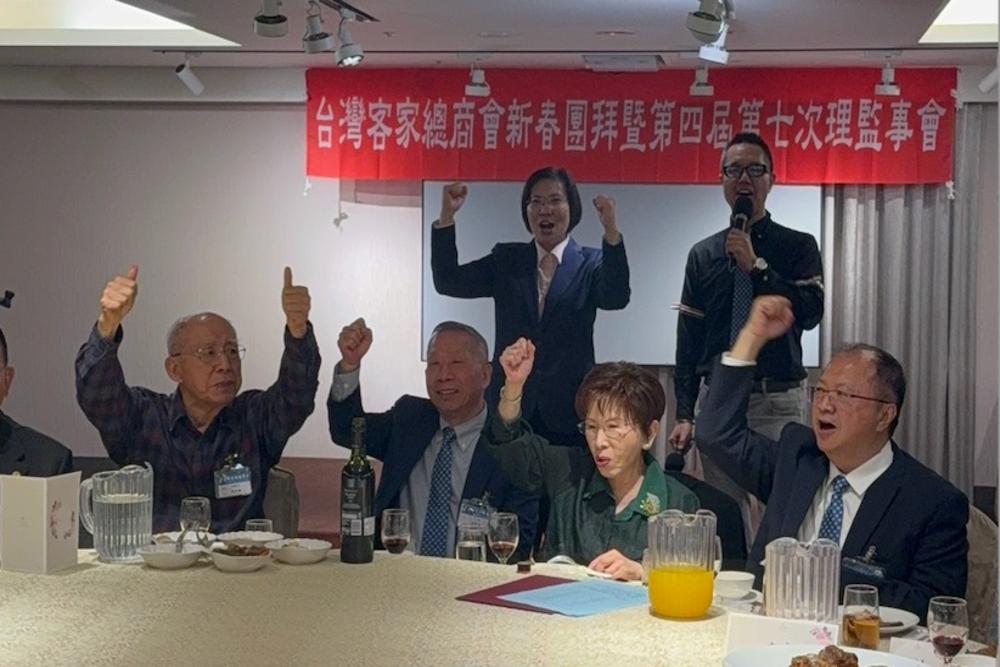 吳伯雄、洪秀柱力挺徐欣瑩　高喊凍蒜叮囑非贏不可