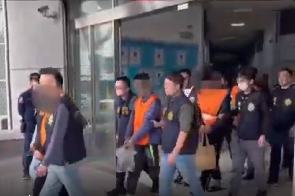 假投資假網拍騙逾40人　警分3地逮黑幫成員26人