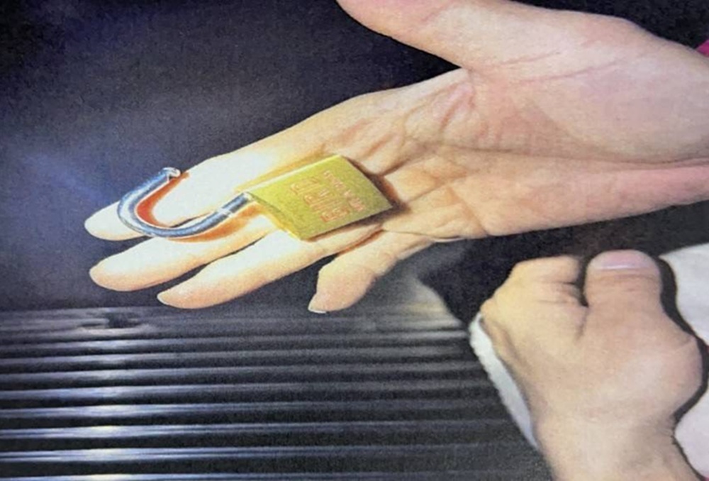 疑偷累了　破壞門鎖侵入診所坐在沙發休息被逮涉竊