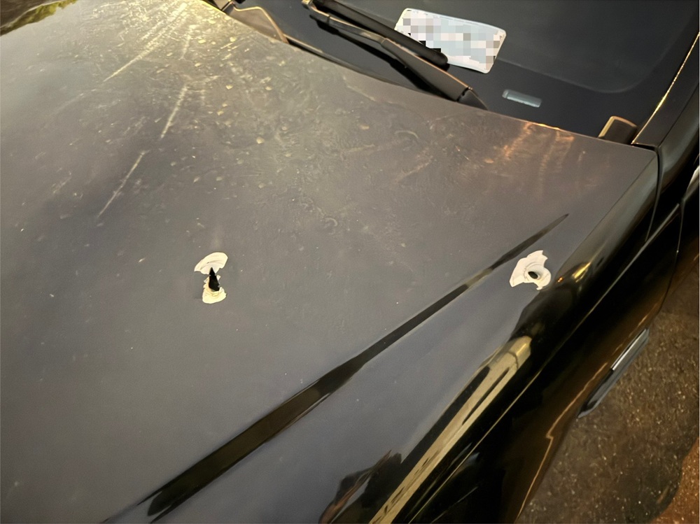 跨越雙黃線　掉落毒品菸彈駕駛心虛逃警開2槍