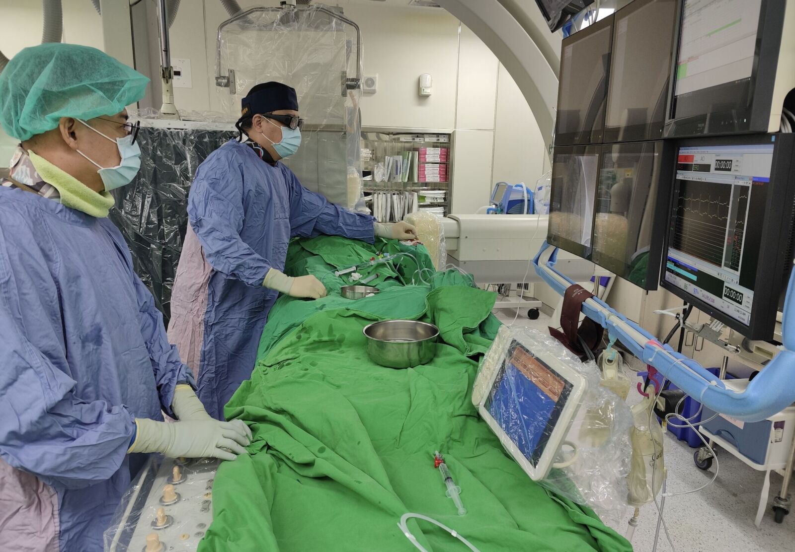 男子一下高鐵胸悶、手腳發冷… 心肌梗塞跨縣市60分鐘搶命