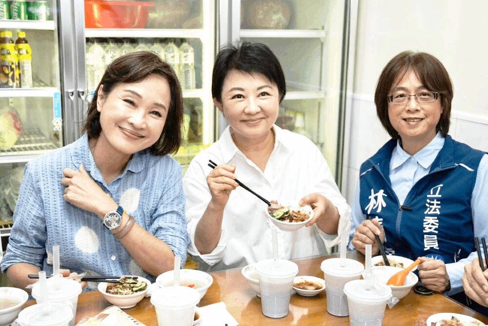 盧秀燕南下力挺柯志恩　讚有「媽媽心」當選必照顧高雄市民