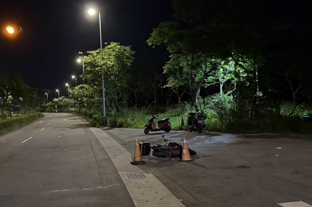 微型電動二輪車碰撞機車　37歲莾夫為妻追打17歲少年