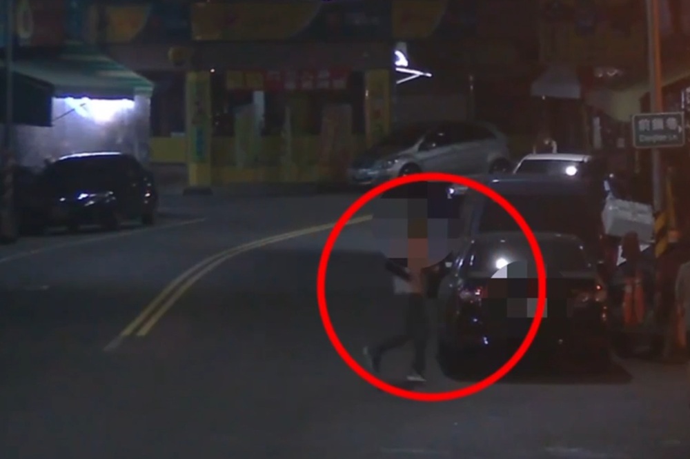 見警車就心虛露餡　巡邏警眼尖逮54歲汽車財物竊嫌