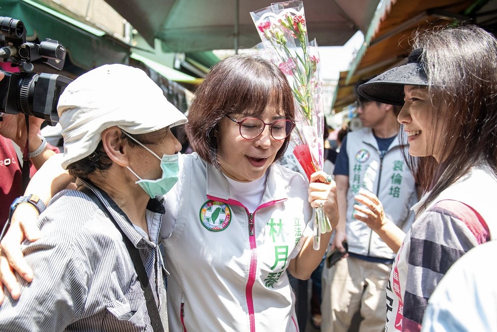 卓榮泰宣布已徵召參選苗栗市長　林月琴：艱困選區需要有人願意承擔