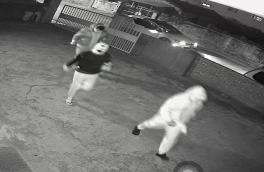 蒙面闖宅砸屋砸車　雲林警掃蕩暴力討債集團查獲槍毒