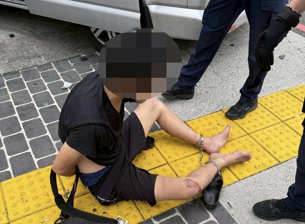 攔查失竊贓車　駕駛不停竄逃查獲安毒及依托咪酯