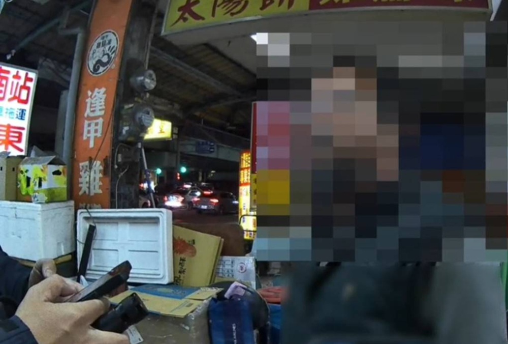 影帝級通緝犯企圖演過關　公車站前違停領包裹被逮