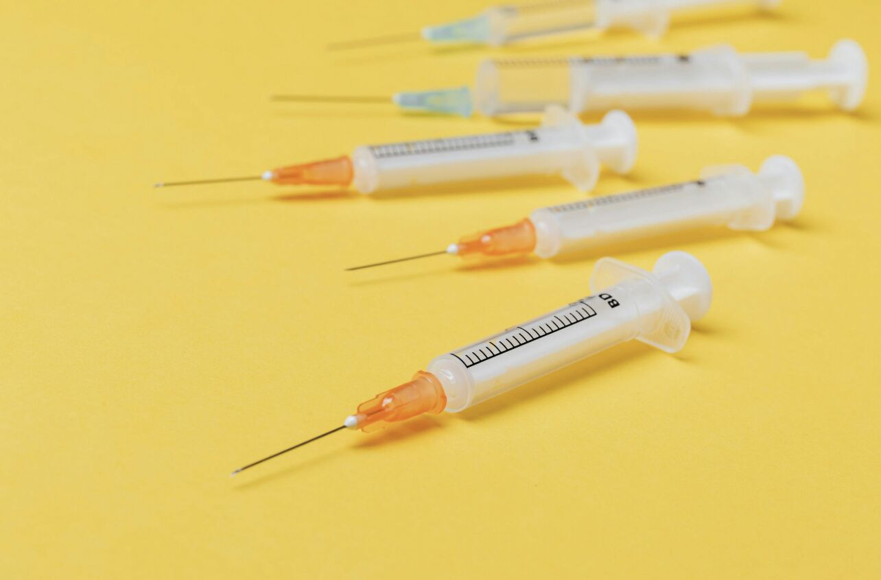 國中男生公費HPV疫苗 首年接種率破8成！國健署：超預期