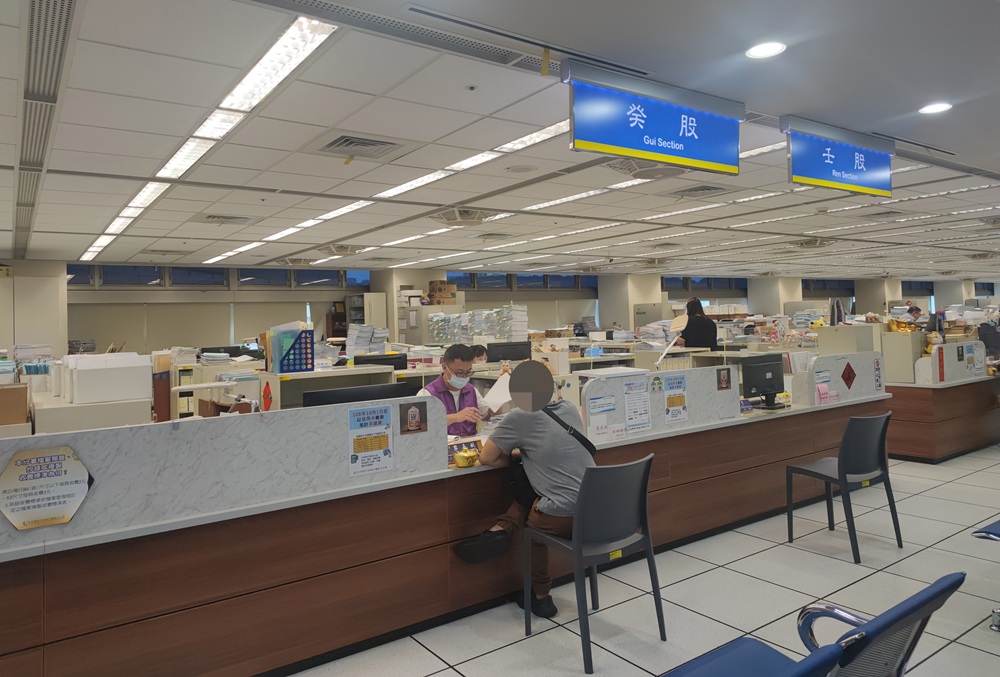 30件交通違規欠繳6萬元　40歲男憂被扣薪急洽書記官辦分期