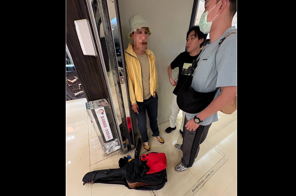 吉他藏槍北上交易　高雄男搭車300公里狼狽落網