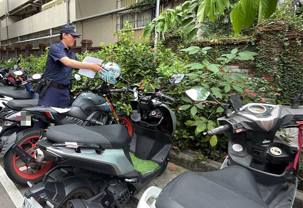 台中一中商圈安全帽防竊　警主動代保管逾35頂