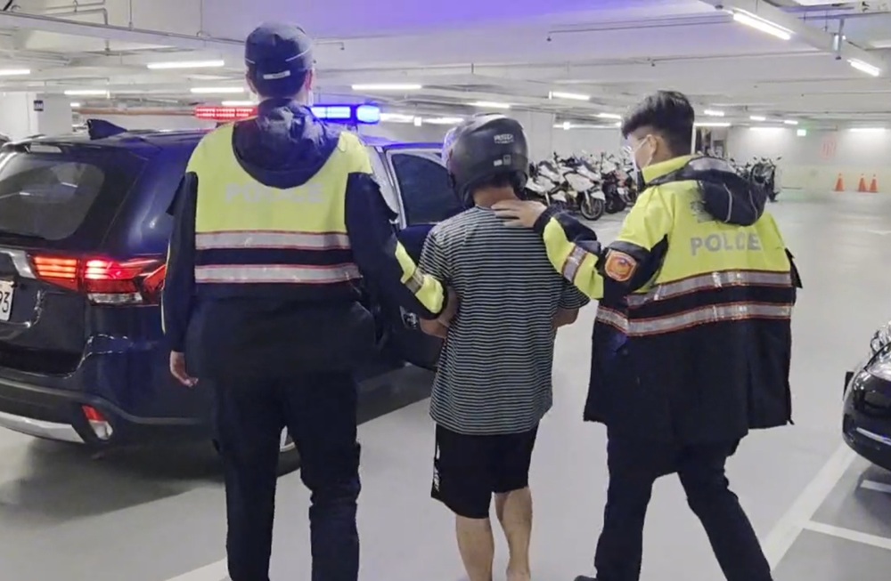騎失竊機車又涉毒駕　40歲男拒檢狂逃警跨區攔車逮人