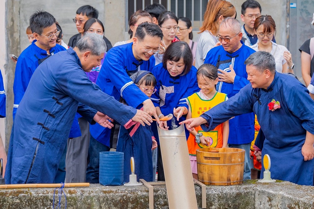 龍潭送聖蹟祭典傳承150年　蘇俊賓：讓「惜字文化」永流傳