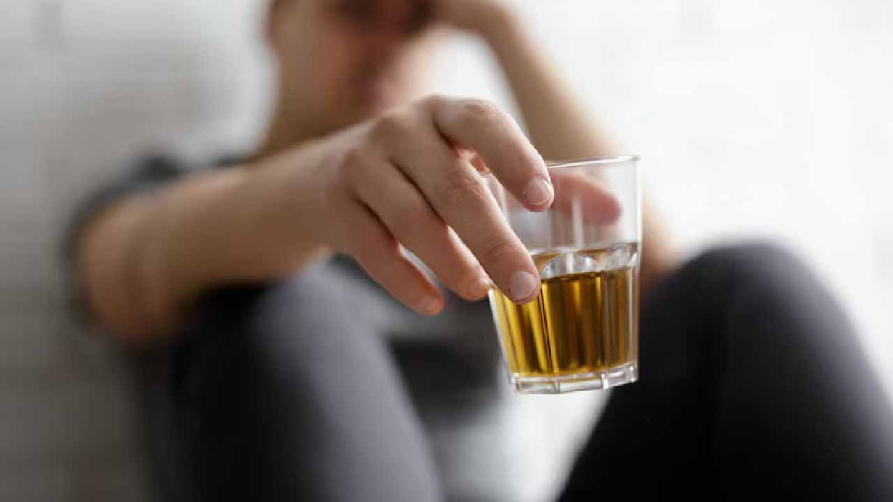 酒後情緒失控！29歲女縱火燒毀900萬遊艇　認罪賠錢換緩刑